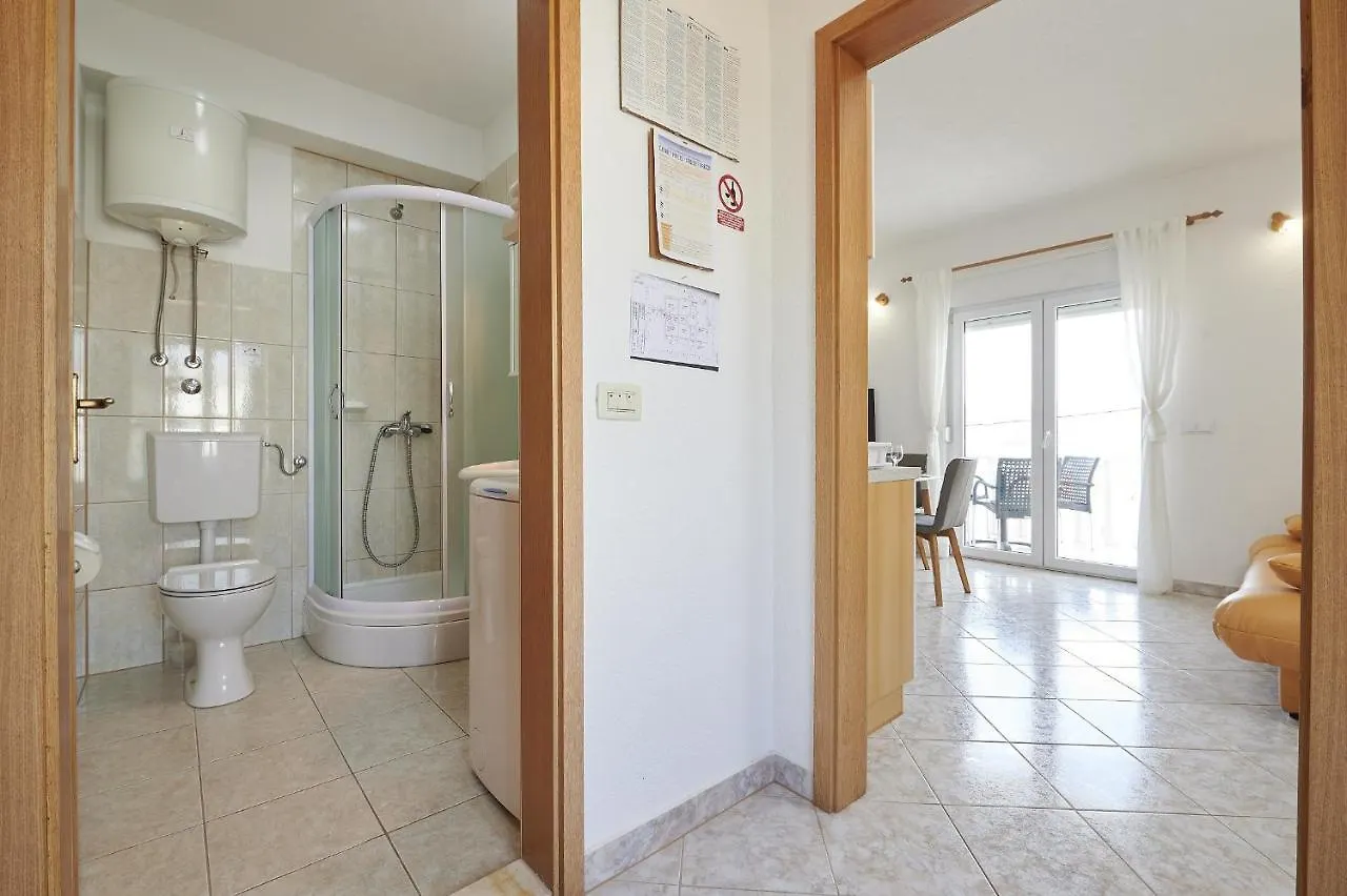 טרוגיר Apartments By The Sea Okrug Gornji, Ciovo - 20055 קרואטיה