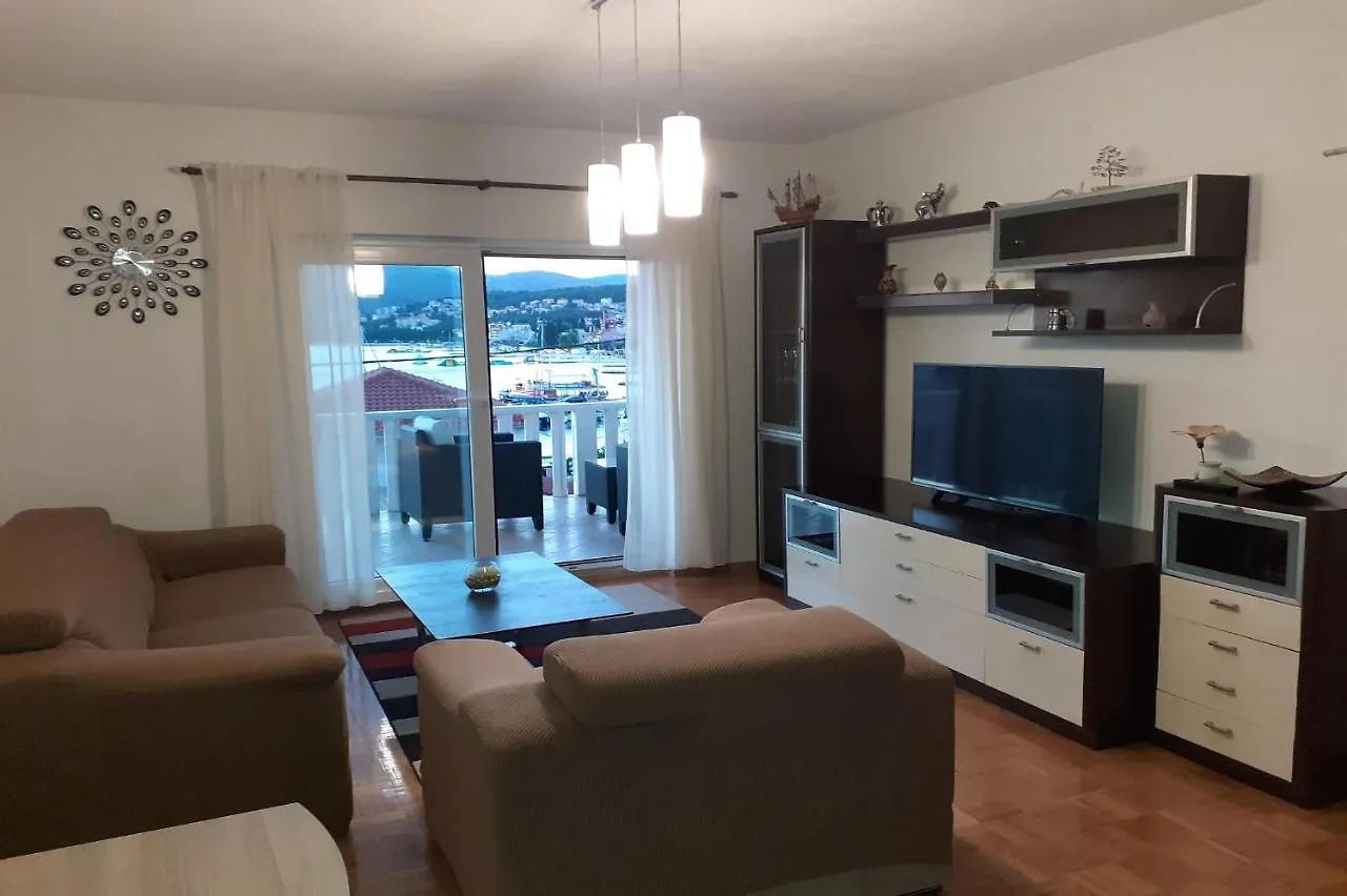 טרוגיר Apartments By The Sea Okrug Gornji, Ciovo - 20055 קרואטיה